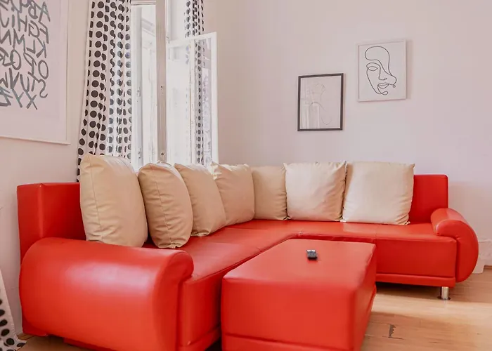 Apartamento Modern Three Bedroom Close To Stadthalle