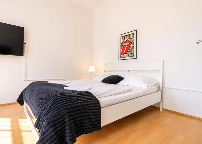 Apartamento Modern Three Bedroom Close To Stadthalle *