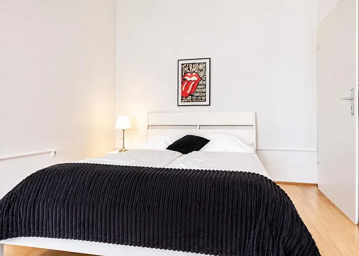 Apartamento Modern Three Bedroom Close To Stadthalle