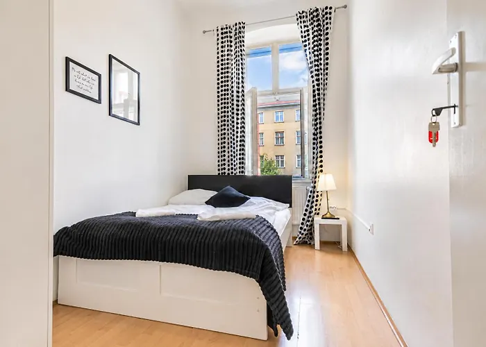 Apartamento Modern Three Bedroom Close To Stadthalle