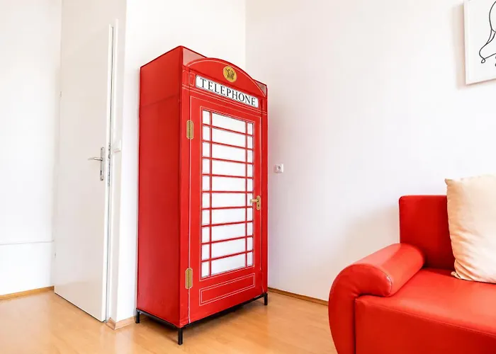 Modern Three Bedroom Close To Stadthalle Apartamento *